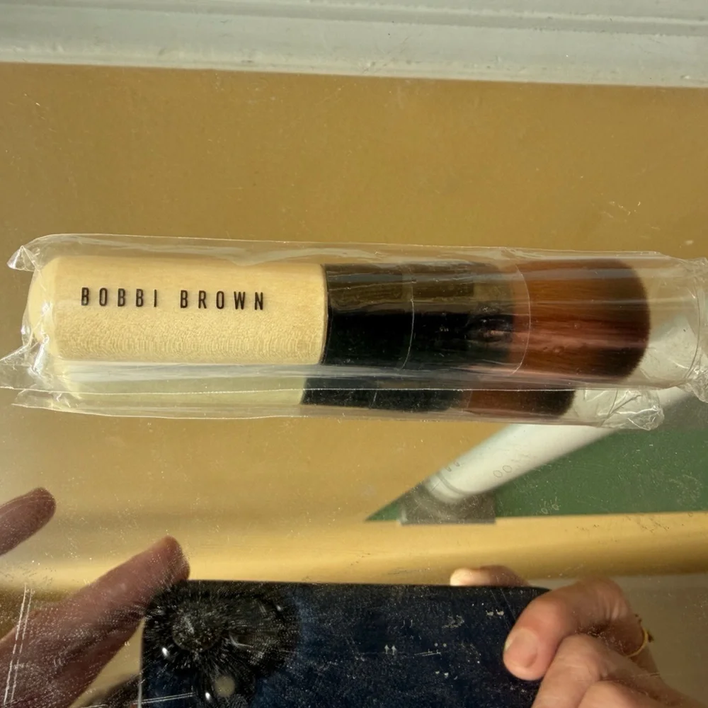 Bobbi Brown Full Coverage Foundation Face Brush Mini Travel NEW